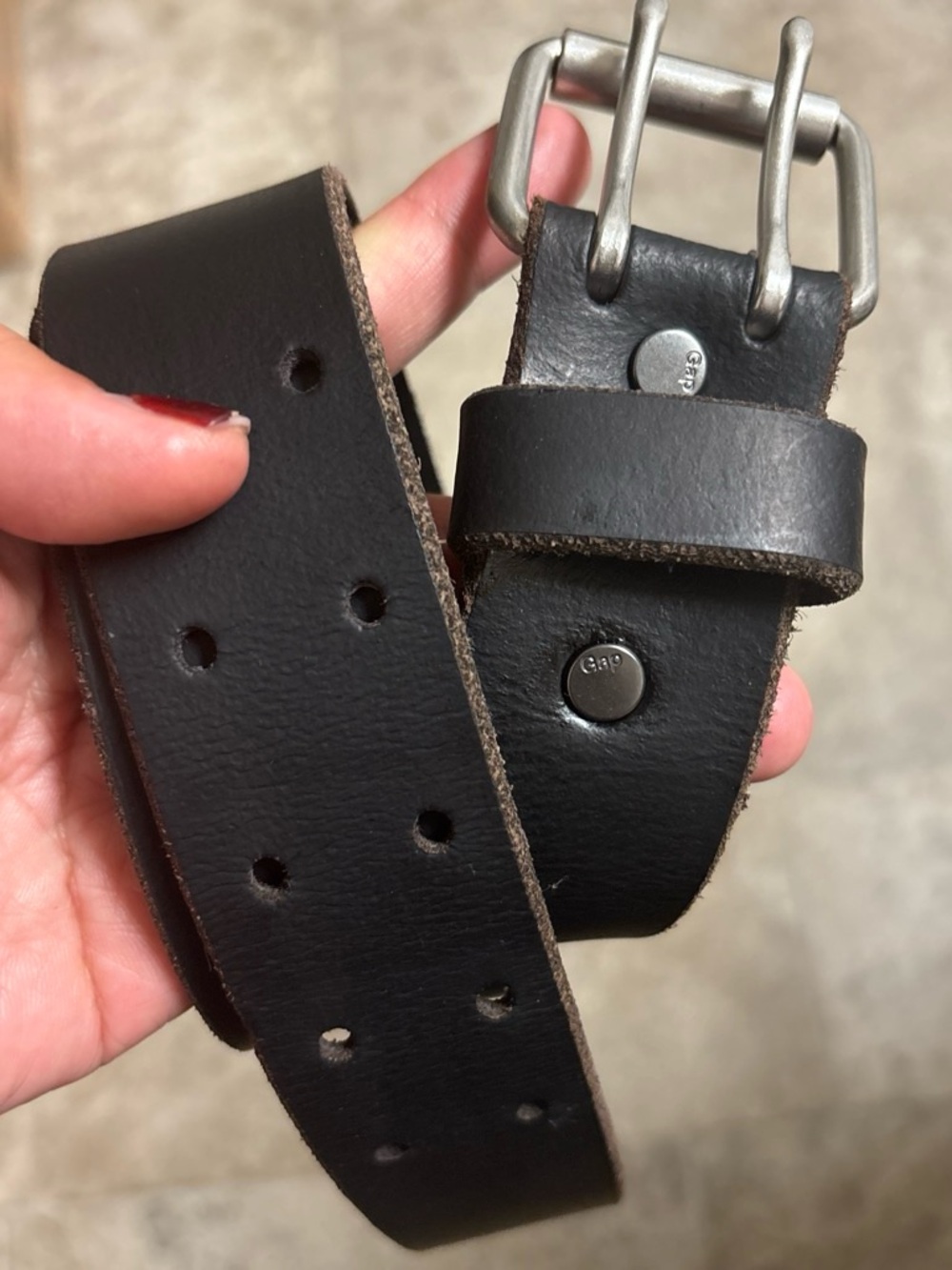 GAP Men's Black Leather Belt with Brushed Silver Buckle